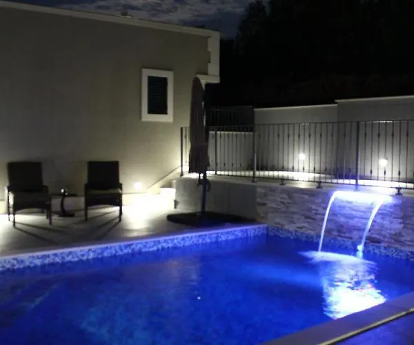 Villa Vacation Meri *