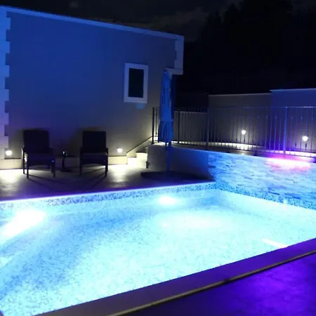 Villa Vacation Meri