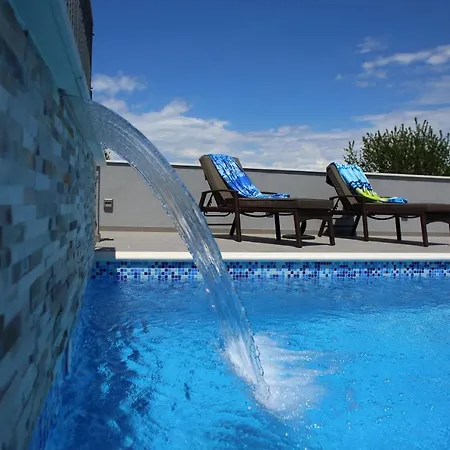 Vacation Meri Villa Mirca (Brac)