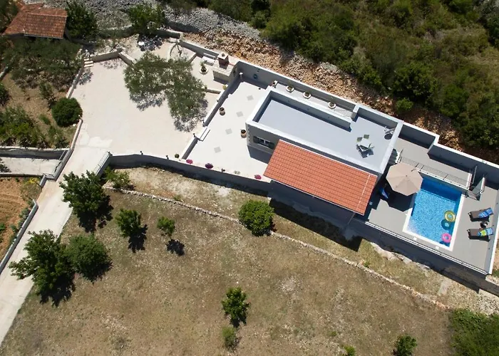 Vacation Meri Villa
