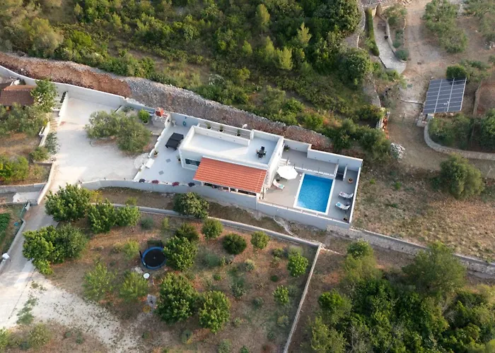 Vacation Meri Villa