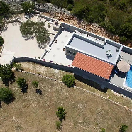 Vacation Meri Villa