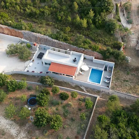 Vacation Meri Villa