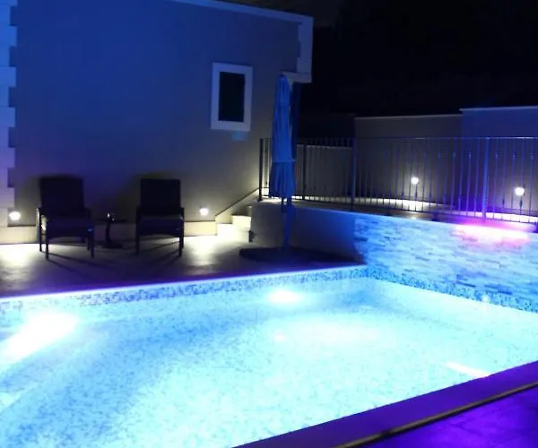 Villa Vacation Meri