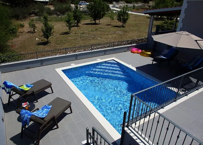 Vacation Meri Mirce